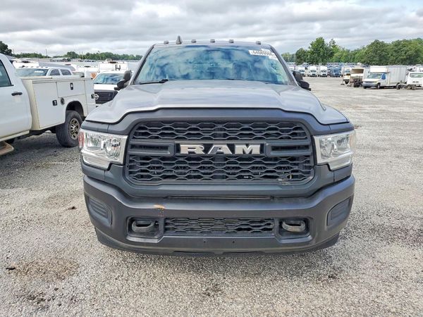 2020 RAM 3500 CREW CAB CHASSIS
