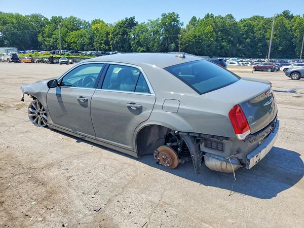 2019 CHRYSLER 300 Touring