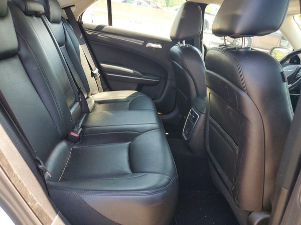 2019 CHRYSLER 300 Touring