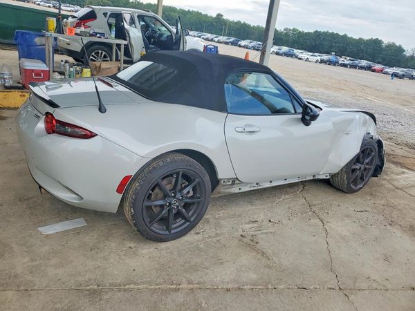 2019 MAZDA MX-5 MIATA