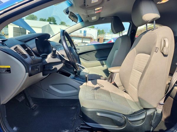 2014 KIA FORTE KOUP LX, EX