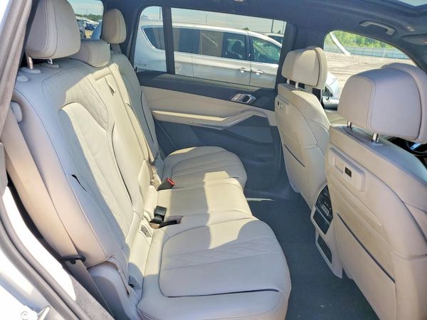 2020 BMW X7