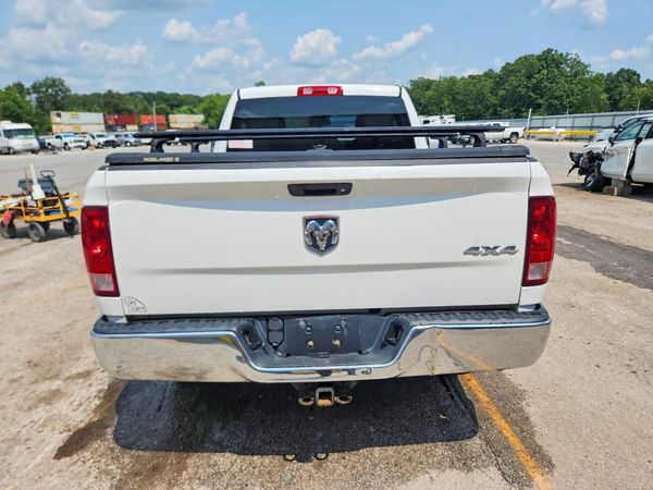 2014 RAM 1500 ST