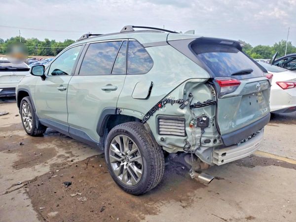 2020 TOYOTA RAV4 XLE Premium