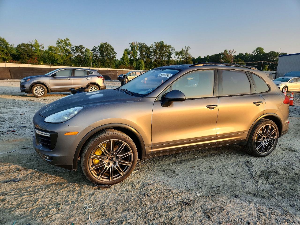 2015 PORSCHE CAYENNE