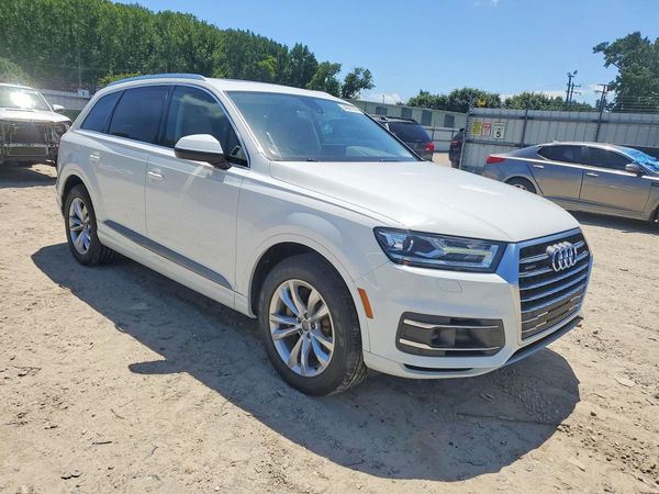 2017 AUDI Q7 quattro Premium Plus