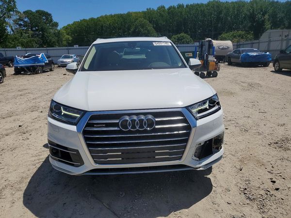 2017 AUDI Q7 quattro Premium Plus