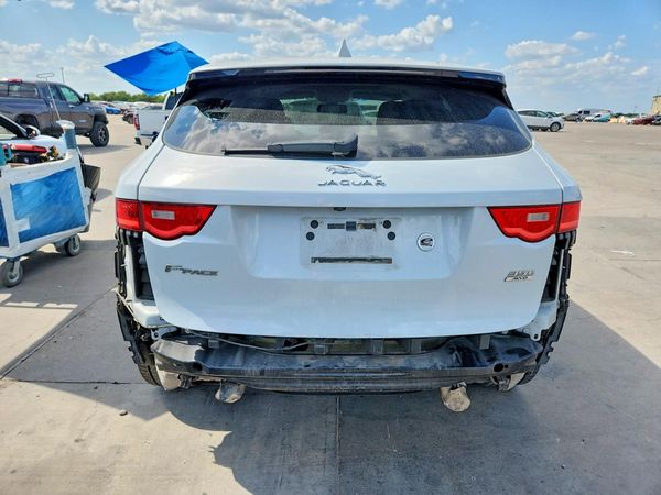2017 JAGUAR F-PACE
