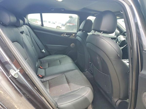 2019 KIA STINGER