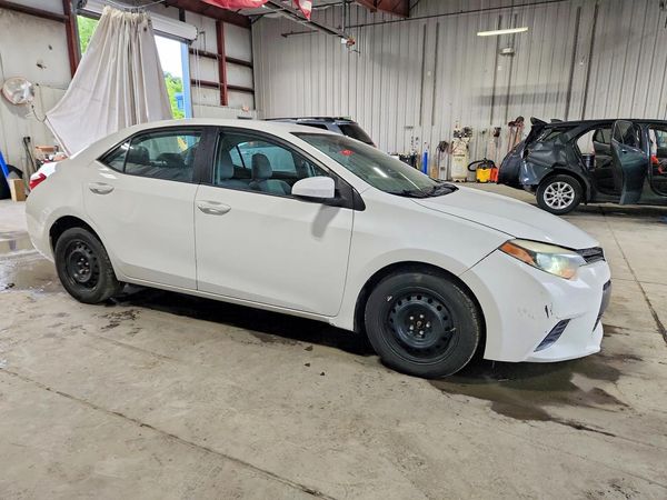 2016 TOYOTA COROLLA