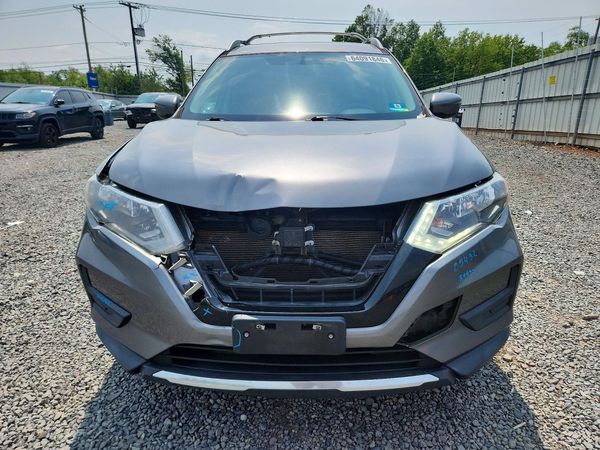 2018 NISSAN ROGUE