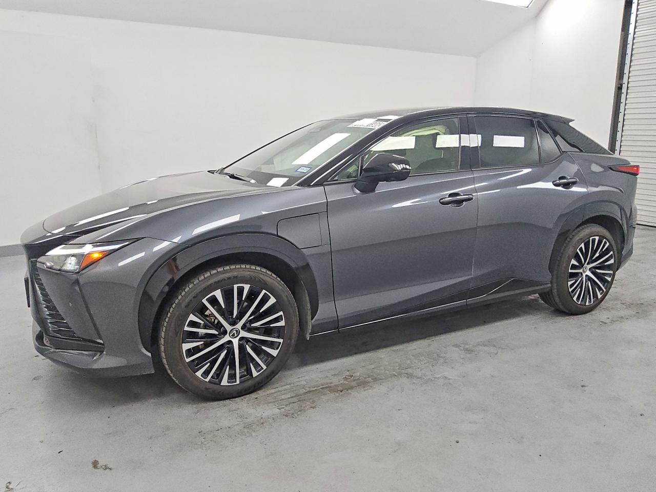 2024 LEXUS RZ 300e