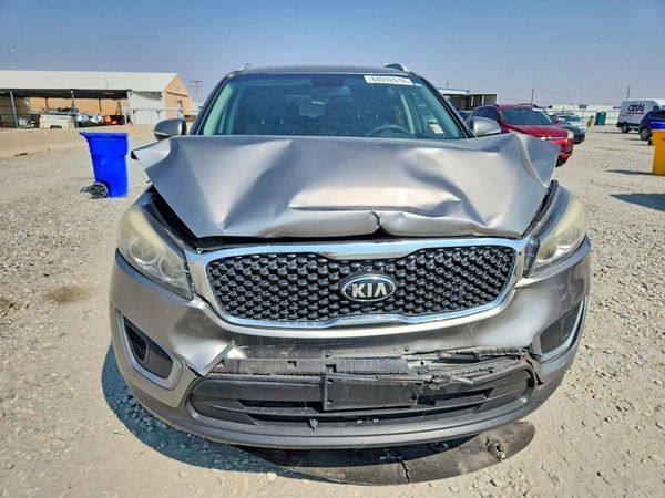 2017 KIA SORENTO L, LX