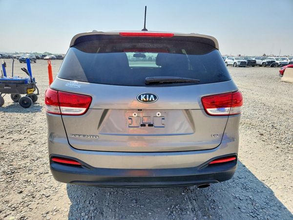 2017 KIA SORENTO L, LX