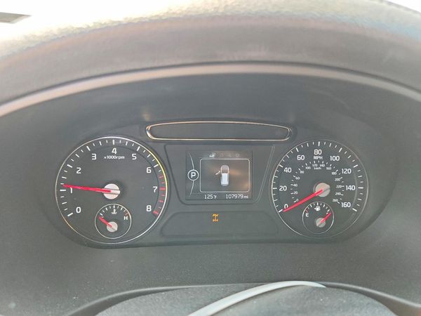 2017 KIA SORENTO L, LX