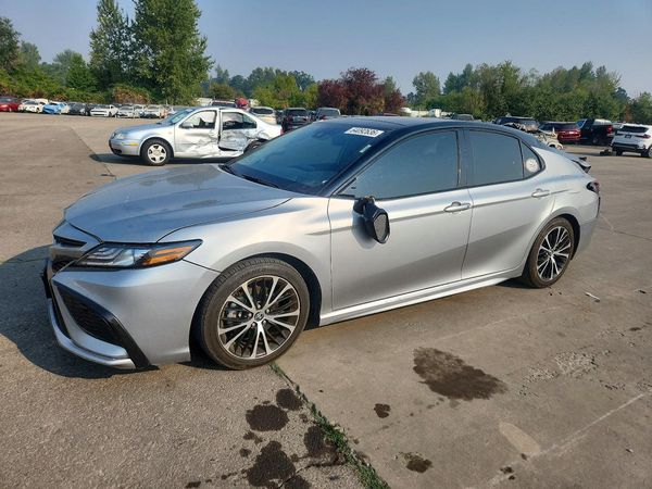 2024 TOYOTA CAMRY