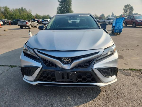 2024 TOYOTA CAMRY