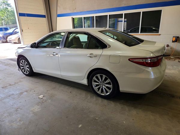 2015 TOYOTA CAMRY