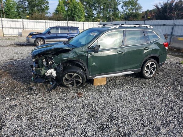 2023 SUBARU FORESTER — Front 3/4