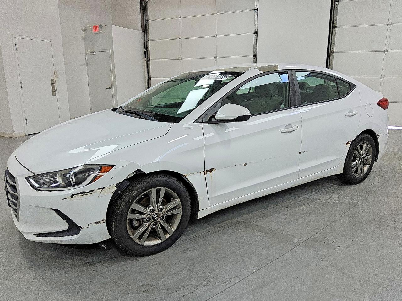 2017 HYUNDAI ELANTRA — Front 3/4
