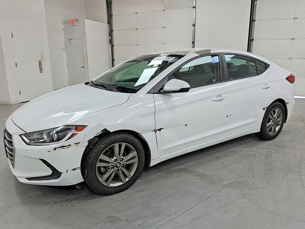 2017 HYUNDAI ELANTRA — DSFA — Front 3/4