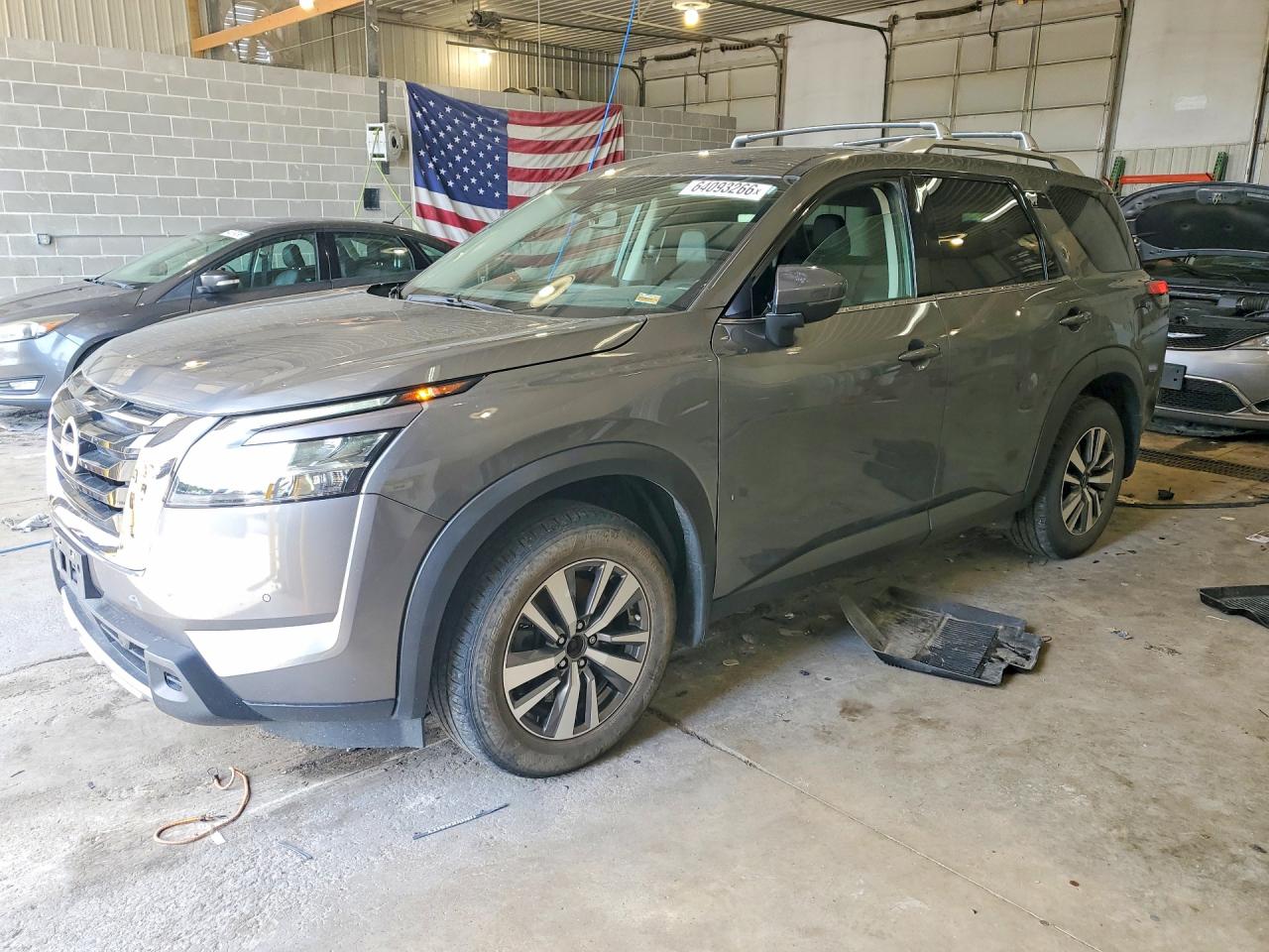 2023 NISSAN PATHFINDER SL