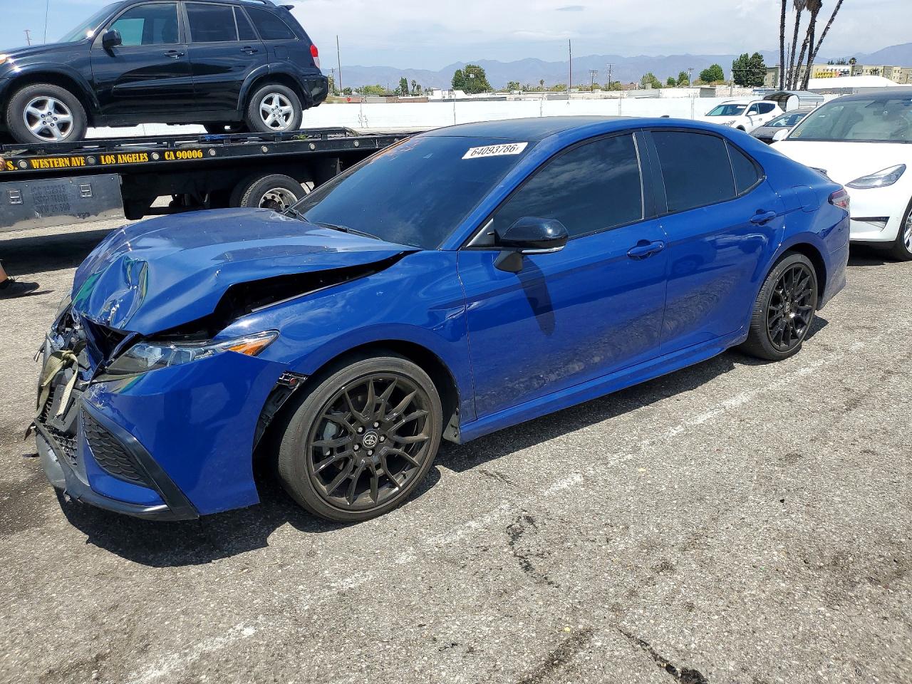 2023 TOYOTA CAMRY SE