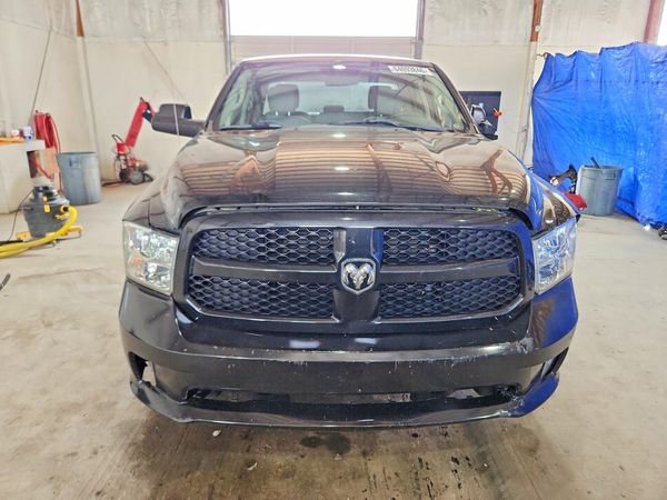 2018 RAM 1500 ST