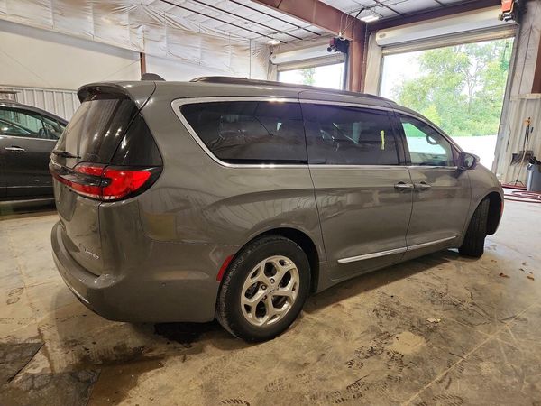 2022 CHRYSLER PACIFICA