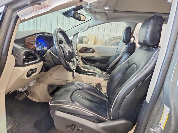 2022 CHRYSLER PACIFICA