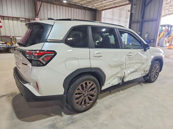 2025 SUBARU FORESTER Sport