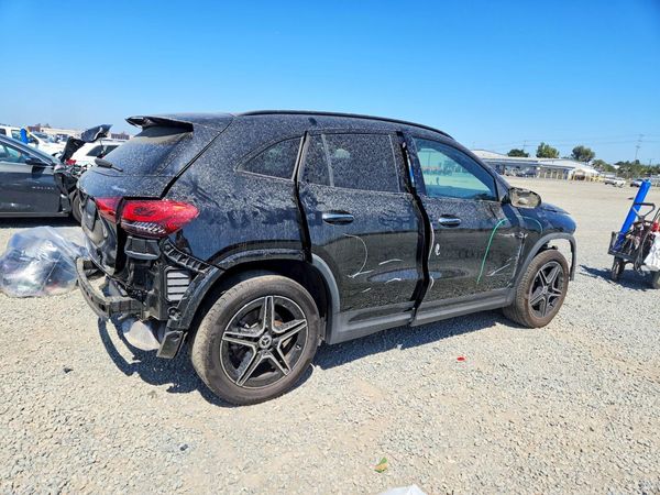 2022 MERCEDES-BENZ GLA GLA250 4MATIC