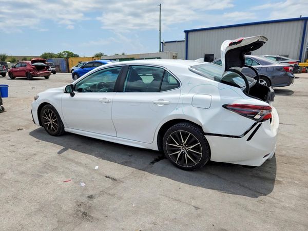 2021 TOYOTA CAMRY