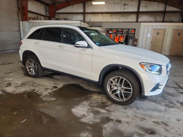 2016 MERCEDES-BENZ GLC-CLASS GLC300 Base-4M — Passenger 3/4