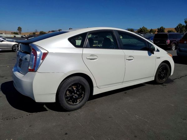 2012 TOYOTA PRIUS