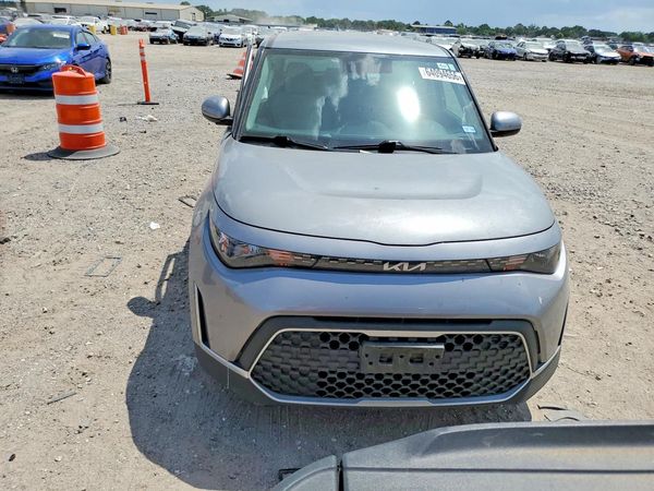 2023 KIA SOUL LX, S