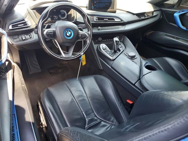 2016 BMW I8