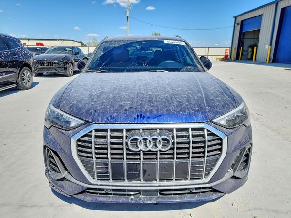 2022 AUDI Q3
