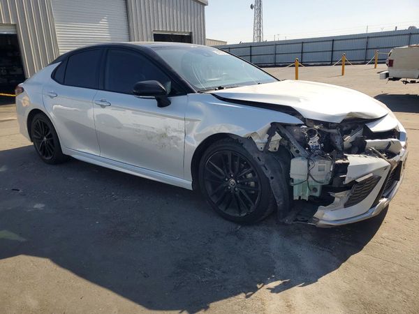 2021 TOYOTA CAMRY XSE