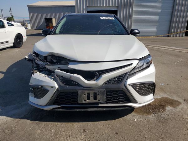 2021 TOYOTA CAMRY XSE