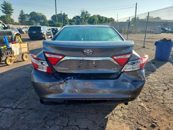 2016 TOYOTA CAMRY