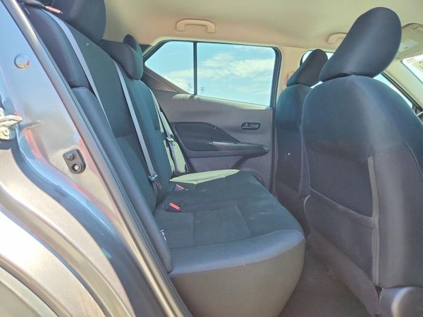 2024 NISSAN KICKS S