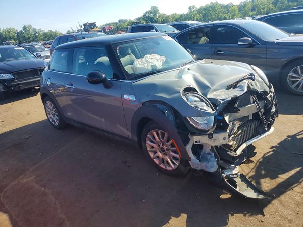 2017 MINI COOPER