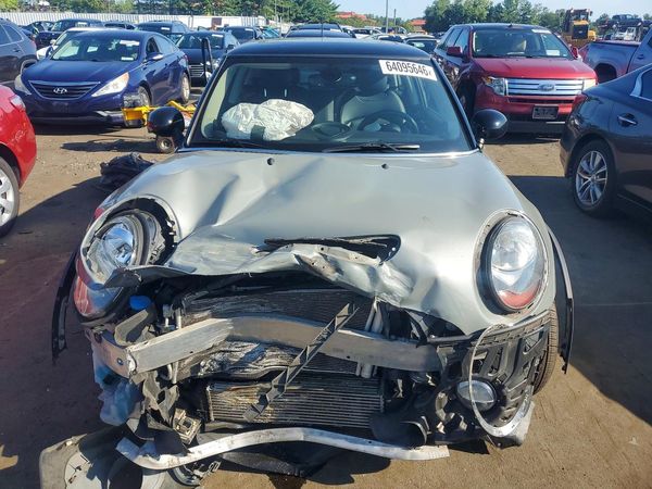 2017 MINI COOPER