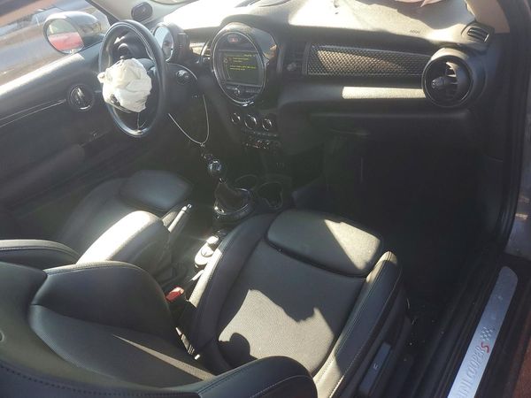 2017 MINI COOPER