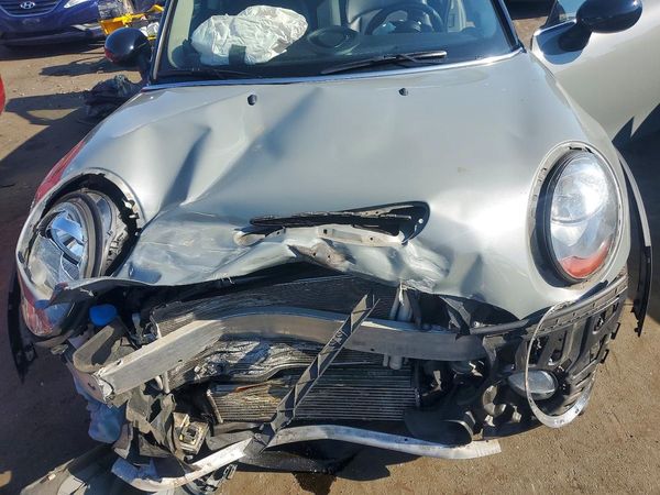 2017 MINI COOPER