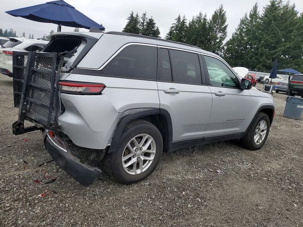 2024 JEEP GRAND CHEROKEE Laredo