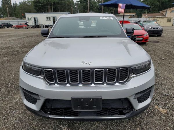 2024 JEEP GRAND CHEROKEE Laredo