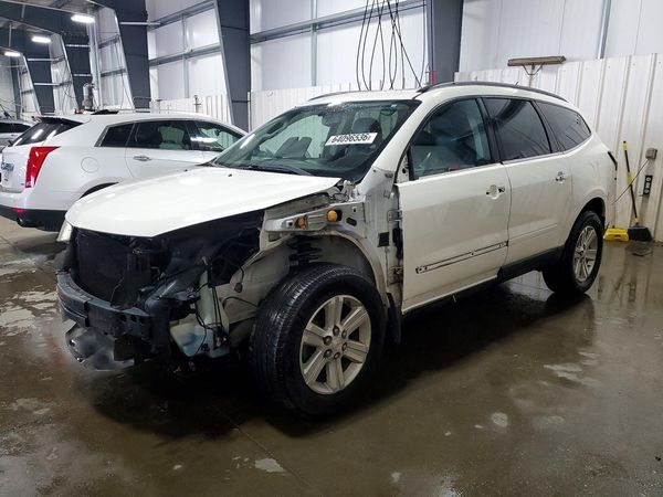 2013 CHEVROLET TRAVERSE 2LT