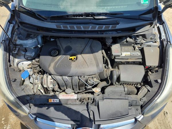 2016 HYUNDAI ELANTRA